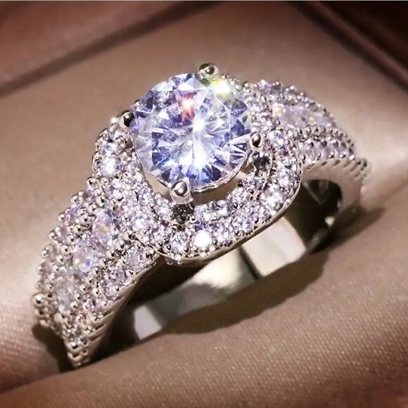 Elegant Classy Ring Square Halo Design Paved Full Shiny Zircon Silver Tone Ring - Picture 3 of 8